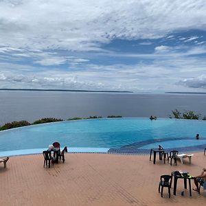 Tropical Executive Hotel